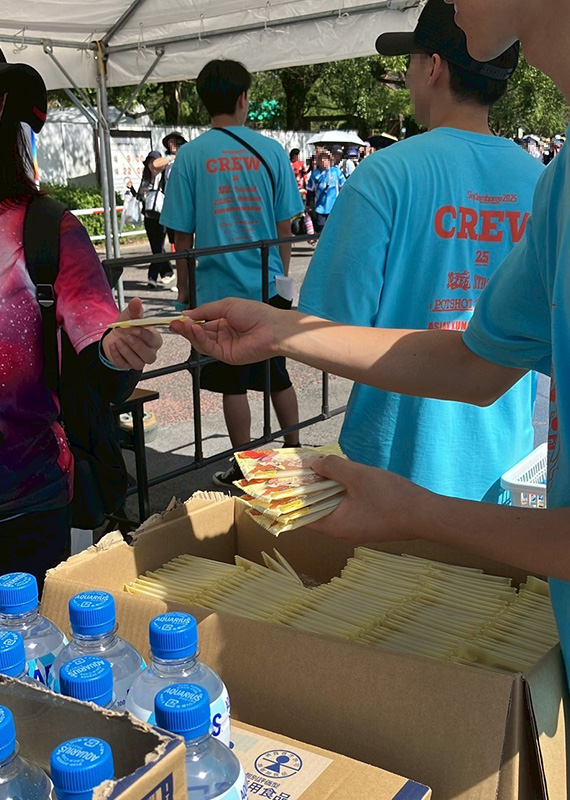 オリジナルせんぺい配布ブース