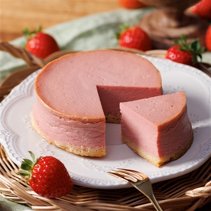 ストロベリークリーミーチーズケーキ